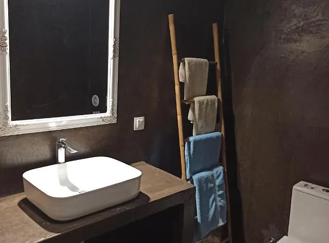 Pietra Mare Vourvourou 3*