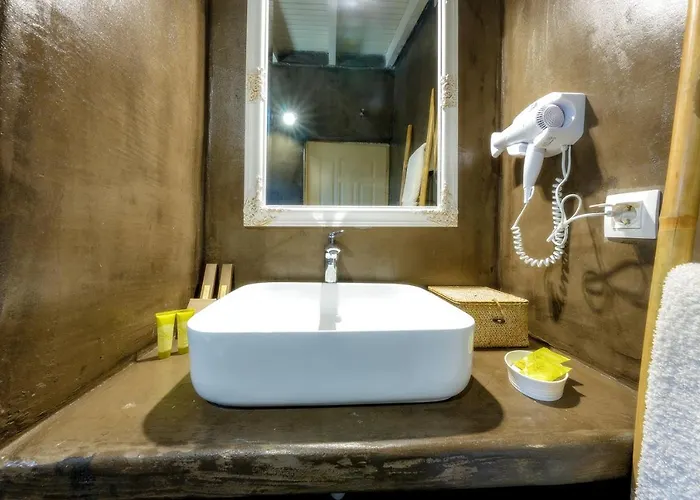 Pietra Mare Vourvourou